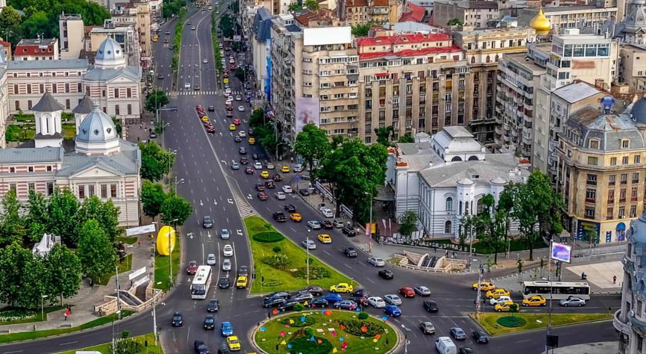 Sweet Luxury Three Rooms Apartment City Center Universitate Bukares Bagian luar foto