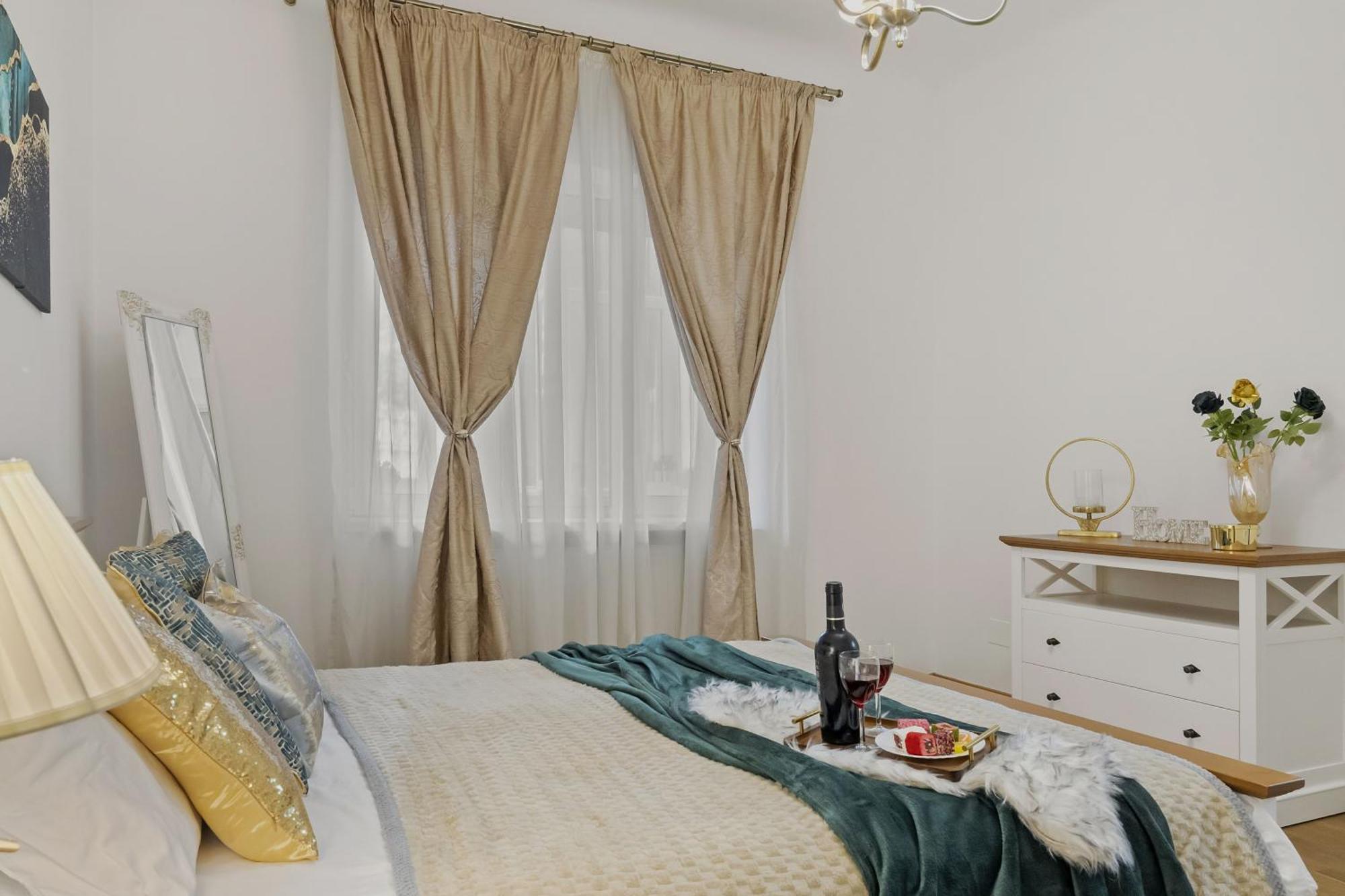 Sweet Luxury Three Rooms Apartment City Center Universitate Bukares Bagian luar foto