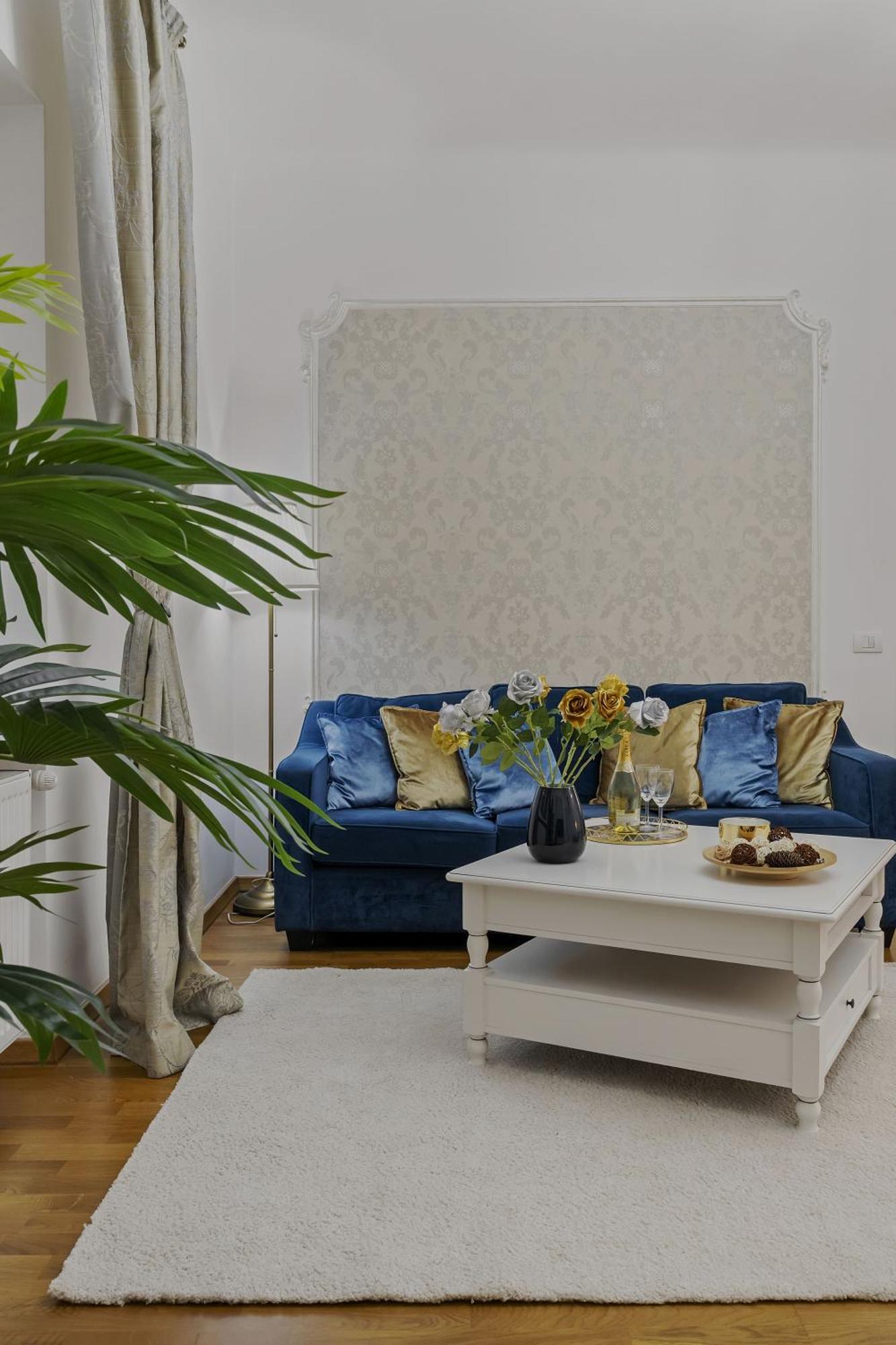 Sweet Luxury Three Rooms Apartment City Center Universitate Bukares Bagian luar foto