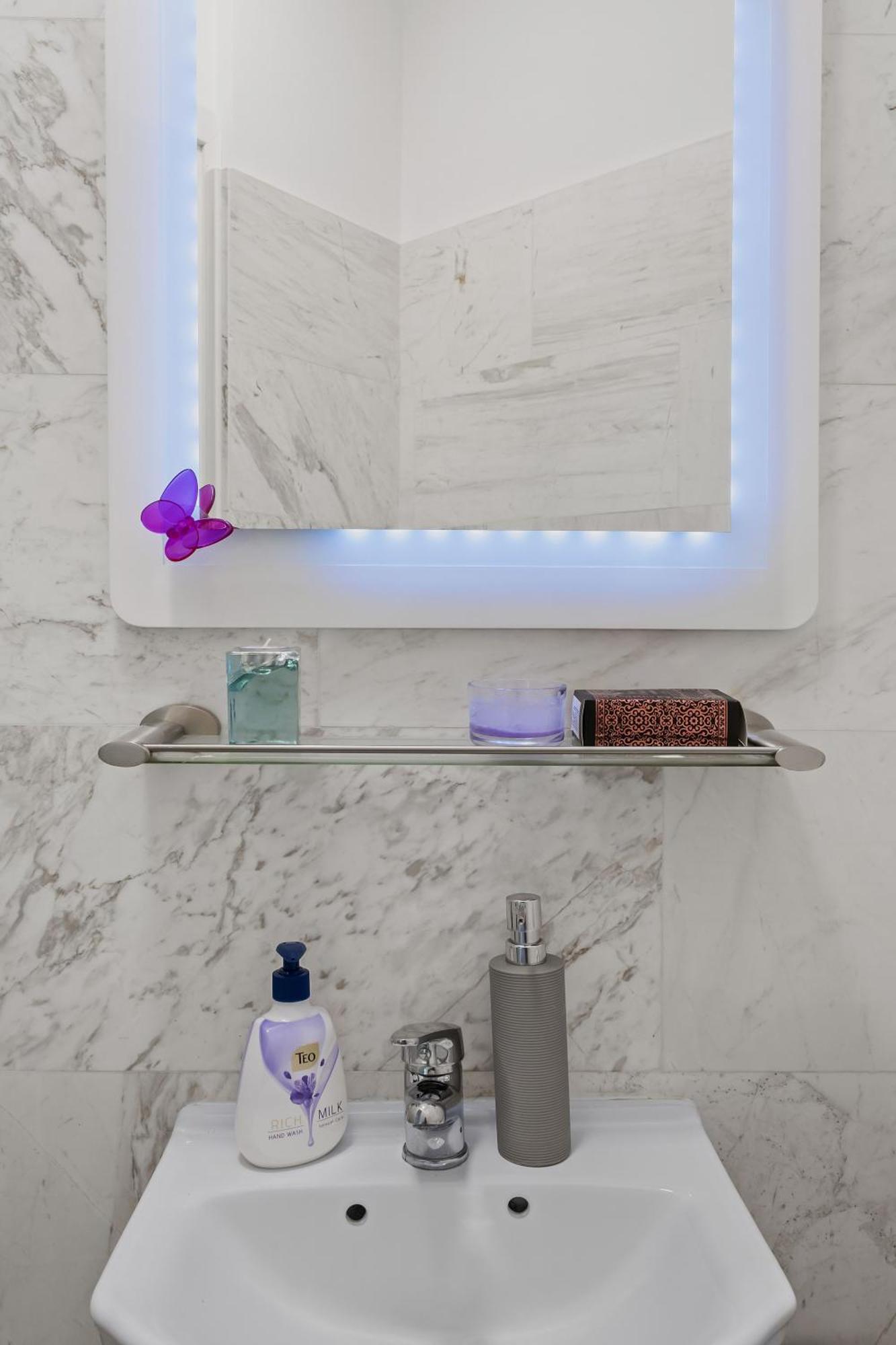 Sweet Luxury Three Rooms Apartment City Center Universitate Bukares Bagian luar foto